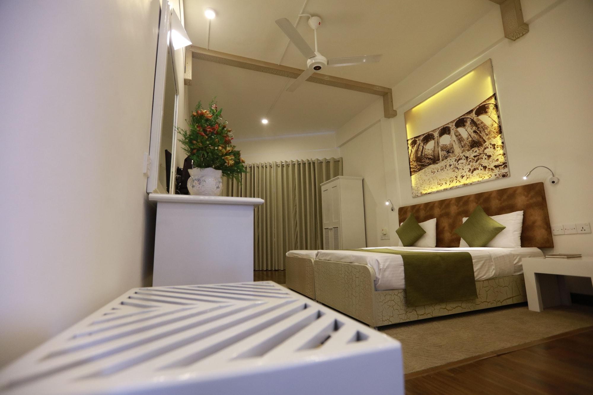 โอเรียนท์ โฮเต็ล Hotel บันดาราเวลา ภายนอก รูปภาพ