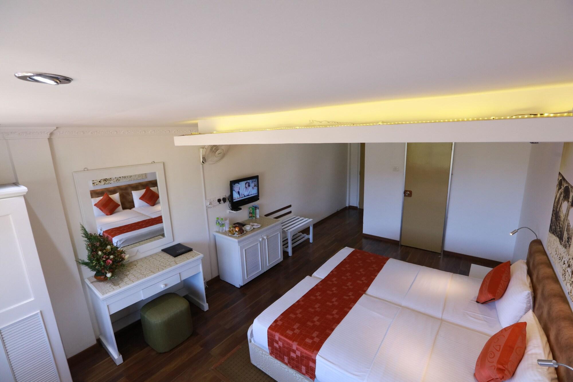 โอเรียนท์ โฮเต็ล Hotel บันดาราเวลา ภายนอก รูปภาพ