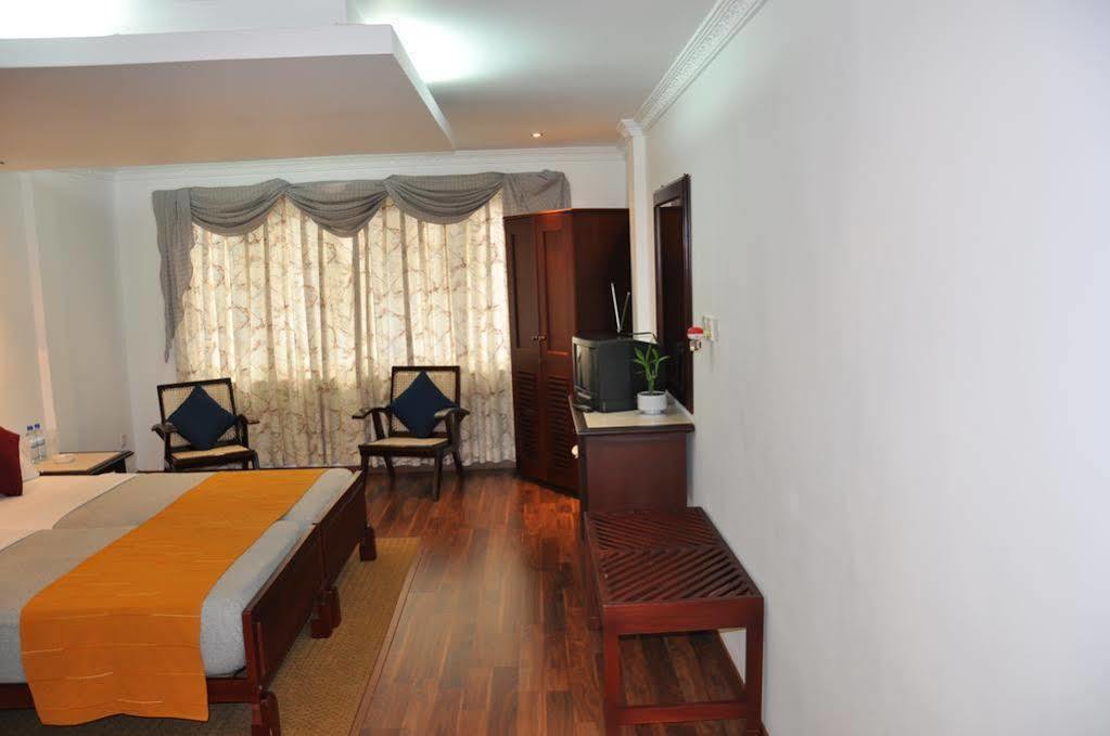 โอเรียนท์ โฮเต็ล Hotel บันดาราเวลา ภายนอก รูปภาพ