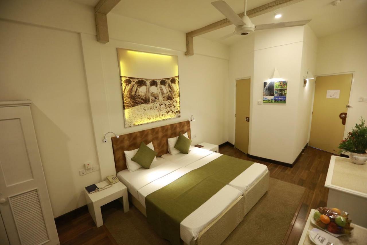 โอเรียนท์ โฮเต็ล Hotel บันดาราเวลา ภายนอก รูปภาพ